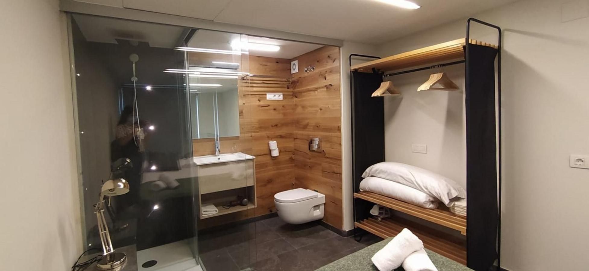 My Space Emirates - Fully Equipped Apartments Near The Beach With Shared Pool บาร์เซโลนา ห้อง รูปภาพ